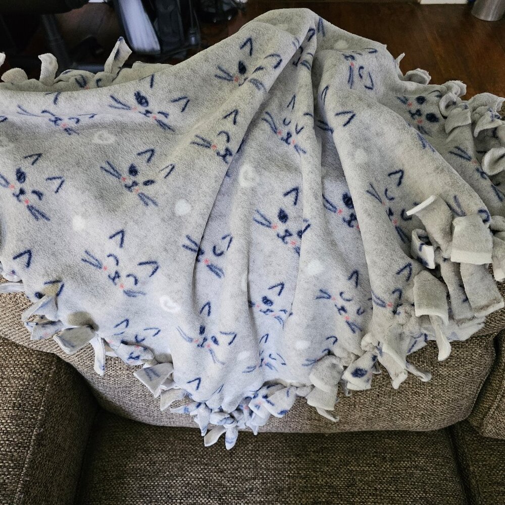 Cutie Cat Smile Cat Blanket